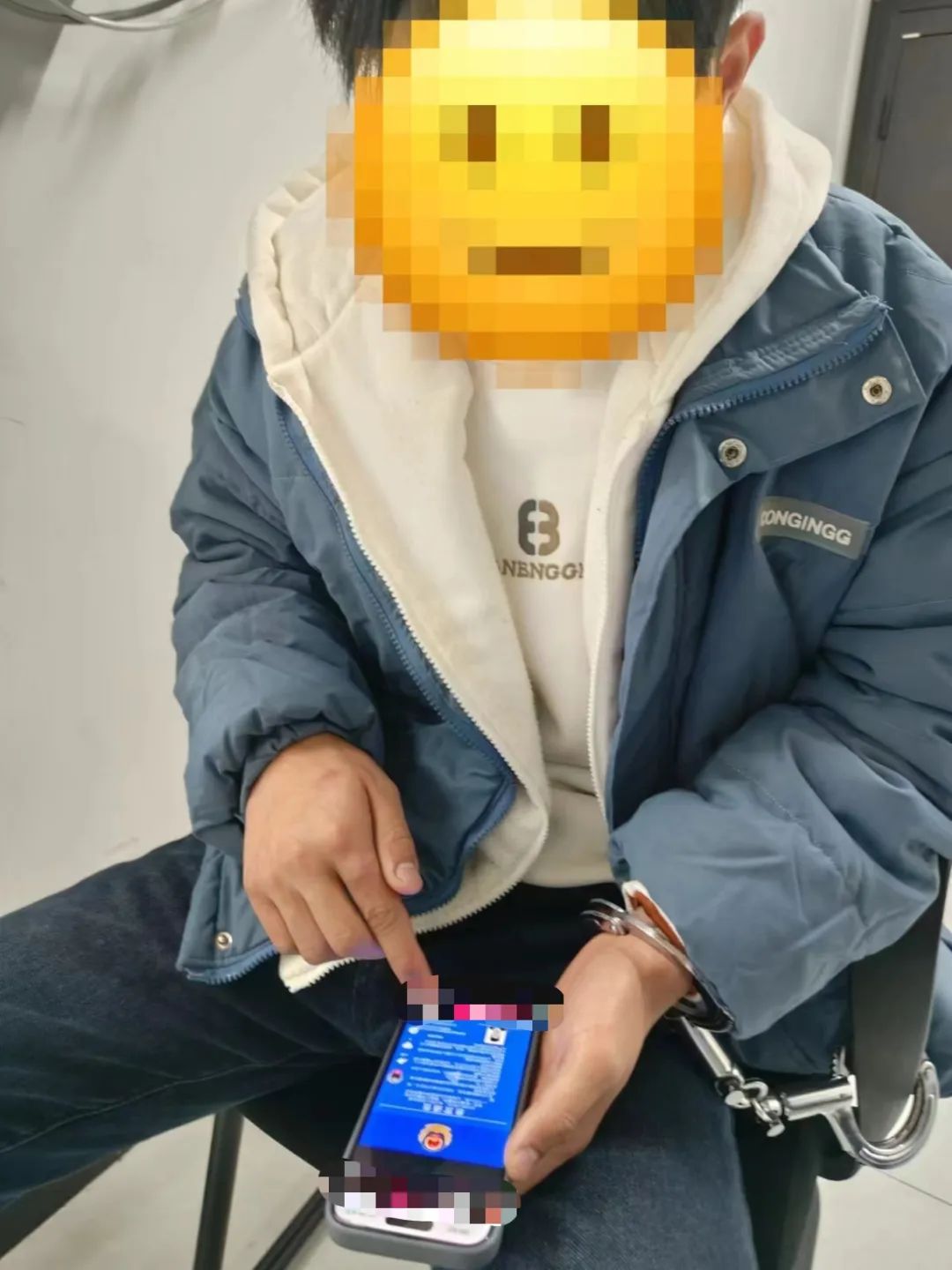 DƬ